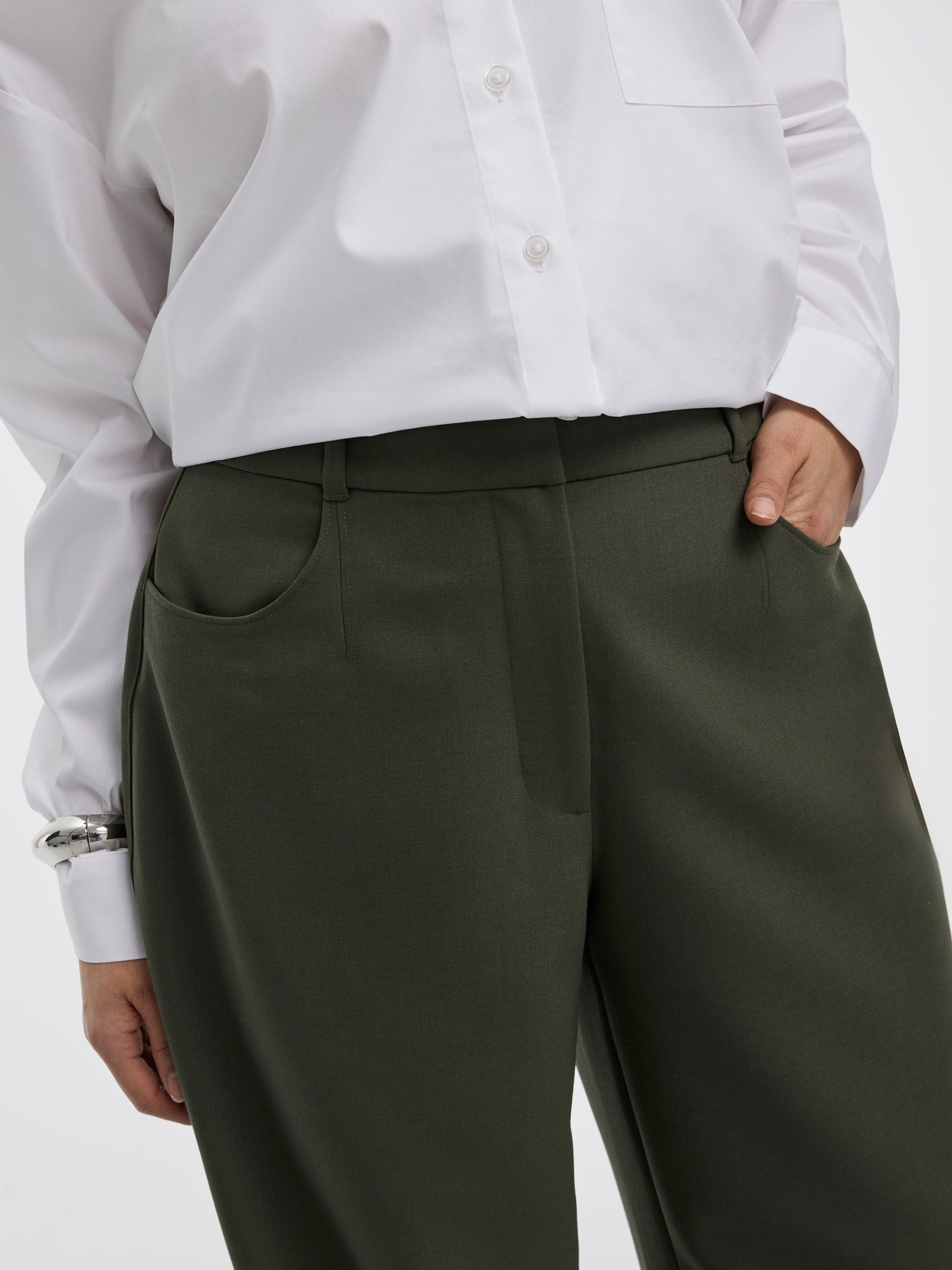 Mid-Rise Barrel Pants - Curvy Fit - Image 10