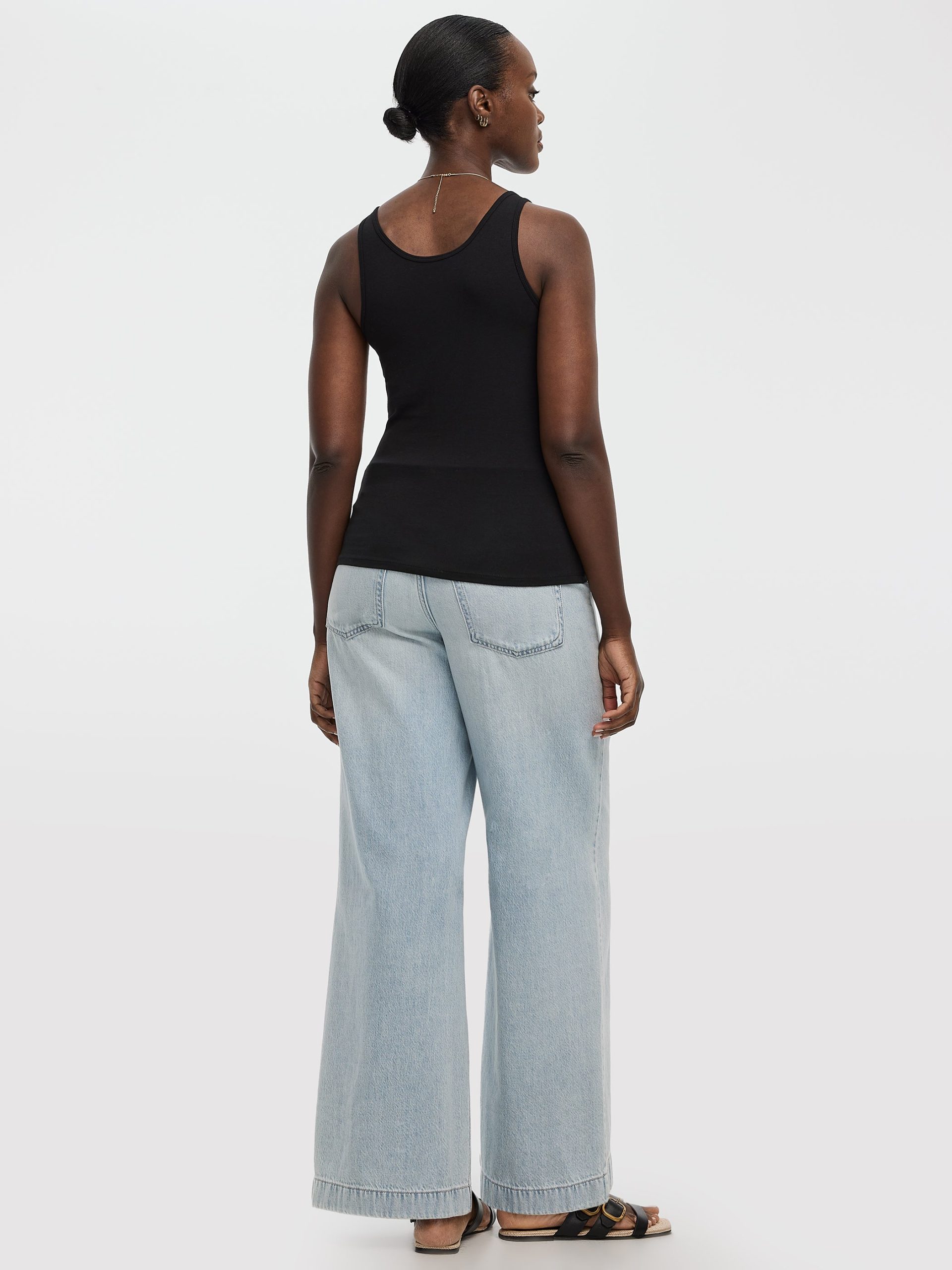 Scoop-Neck Tank Top - R Essentials - Image 3