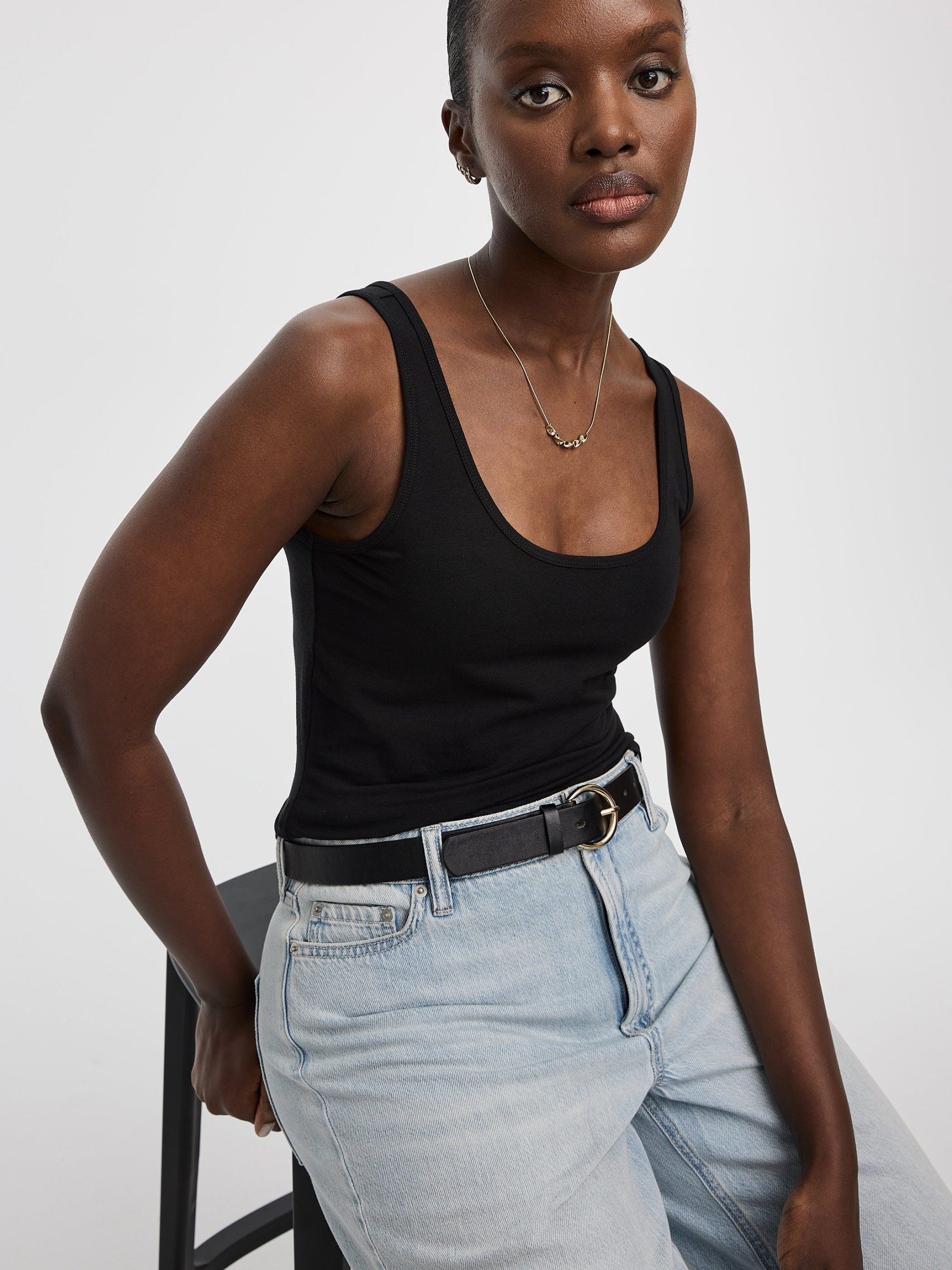 Scoop-Neck Tank Top - R Essentials - Image 4