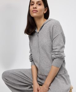 Hooded Vest - Hyba