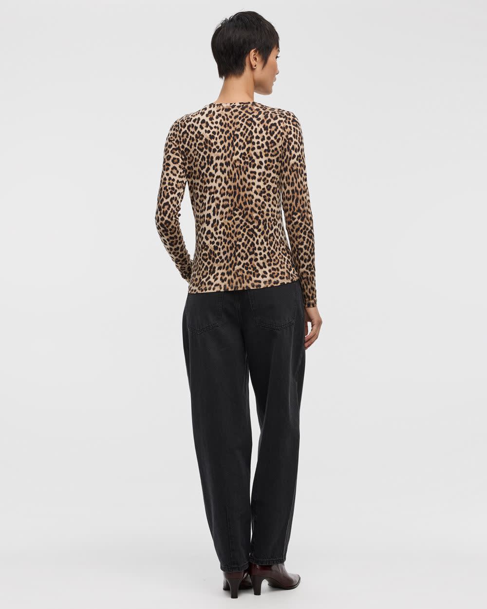 Long-Sleeve Crew-Neck Tee - R Essentials - Image 10