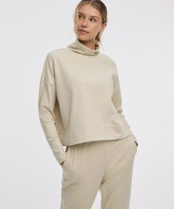 Long-Sleeve Mock-Neck Pullover - Hyba