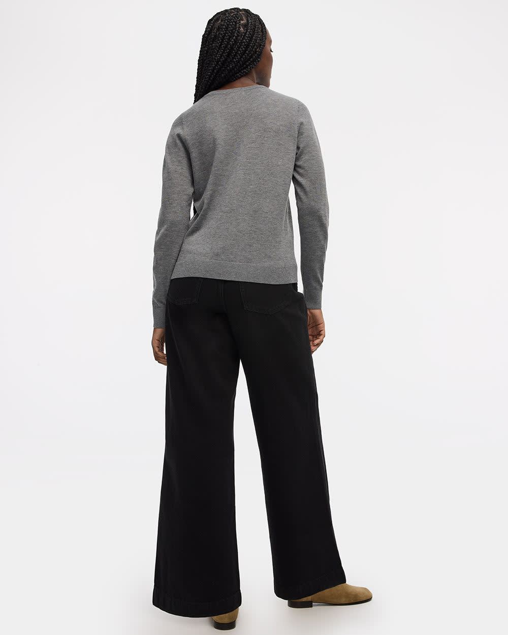 Crew-Neck Cardigan - R Essentials - Image 19