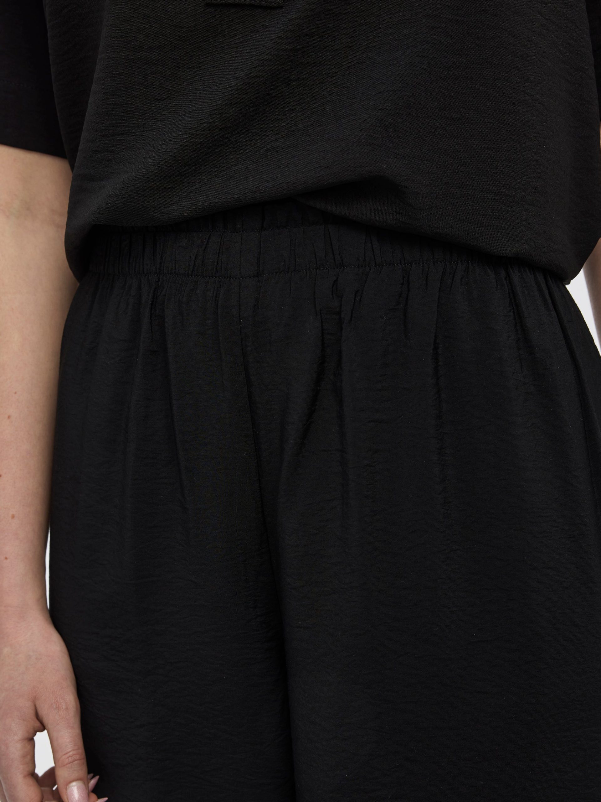 Wide-Leg High-Rise Pull-On Pant - Image 3