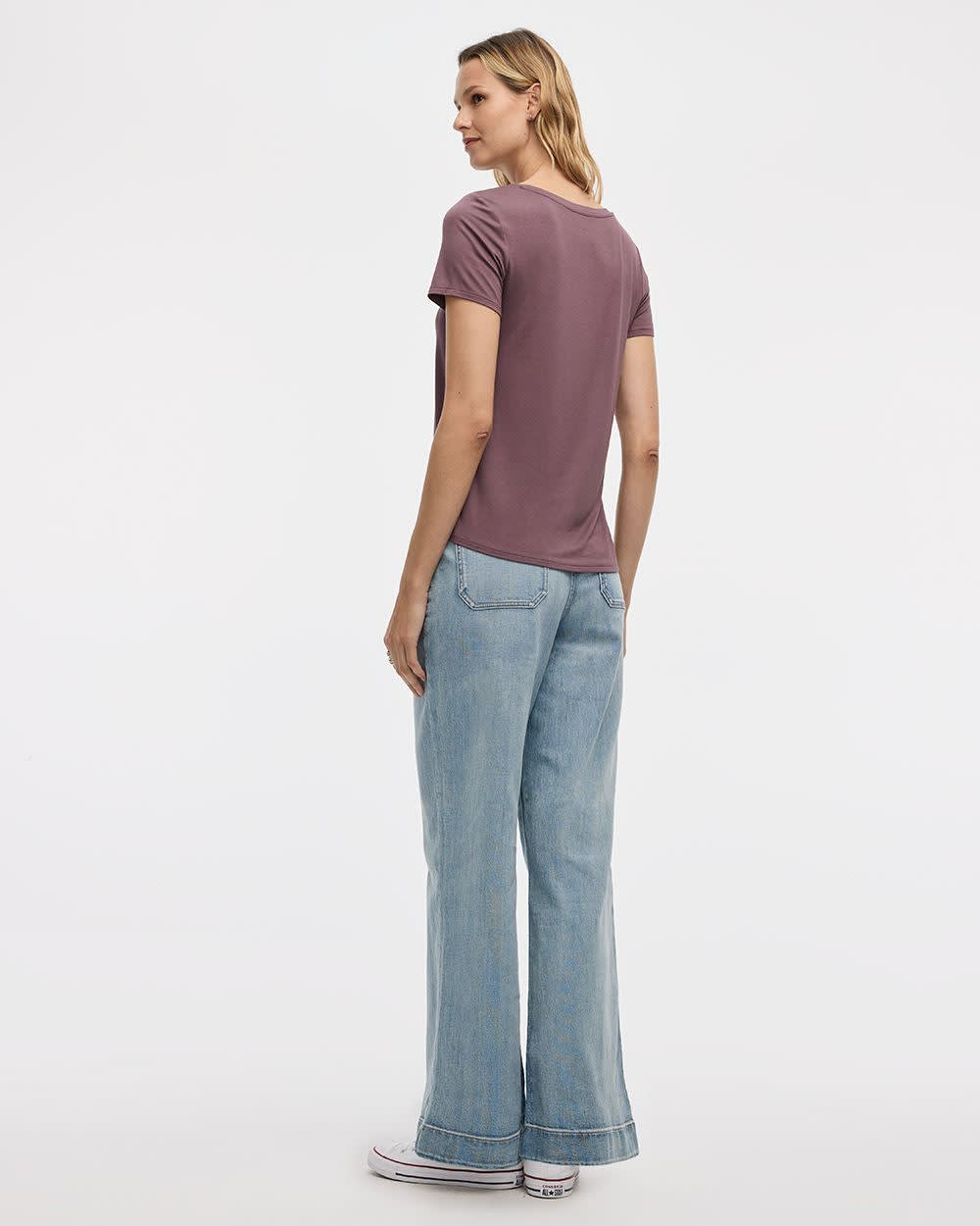 Short-Sleeve V-Neck Tee - R Essentials - Image 14