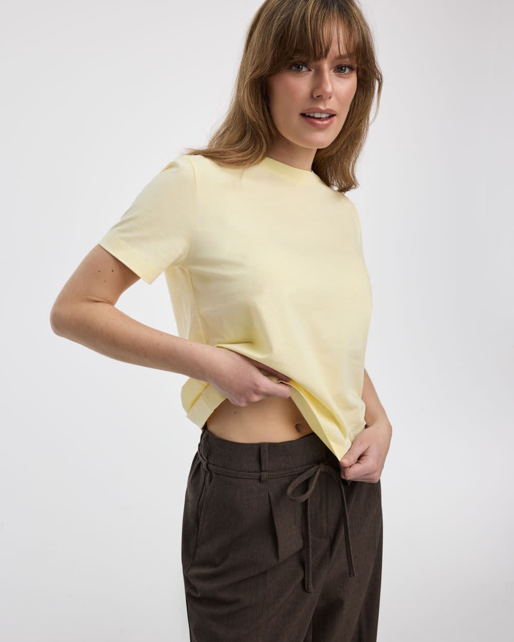 Boyfriend Crew-Neck T-Shirt - R Essentials - Image 15
