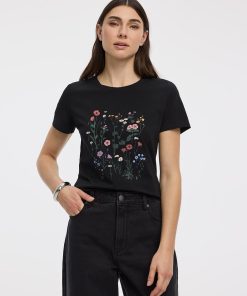 Crew-Neck Tee - R Essentials