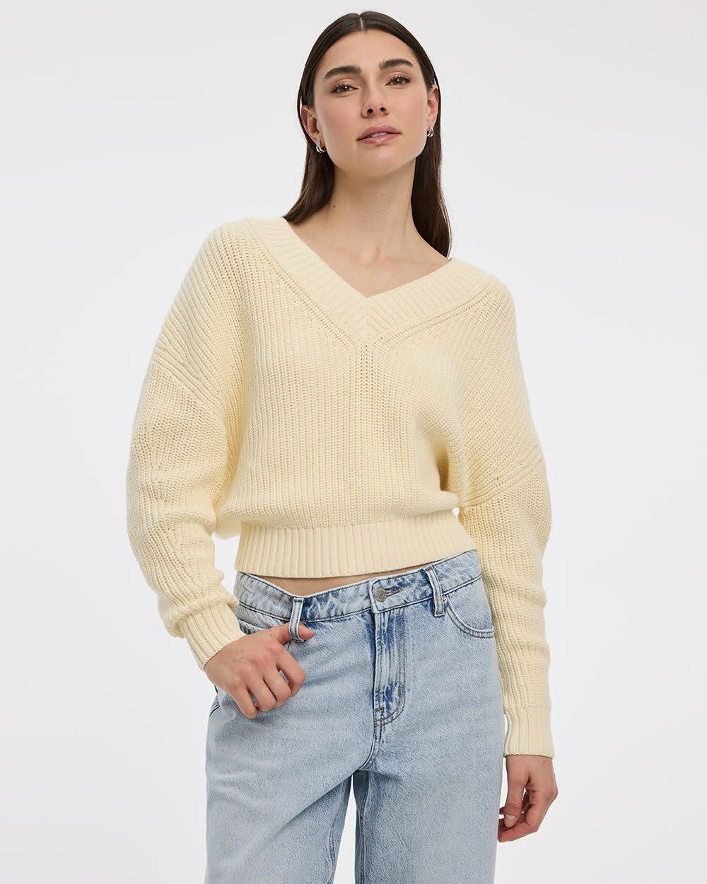 Long-Sleeve V-Neck Loose Sweater - Image 9