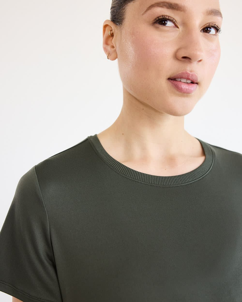 Short-Sleeve Crew-Neck Tee - DRY-LUX (R) Hyba Essentials - Image 25