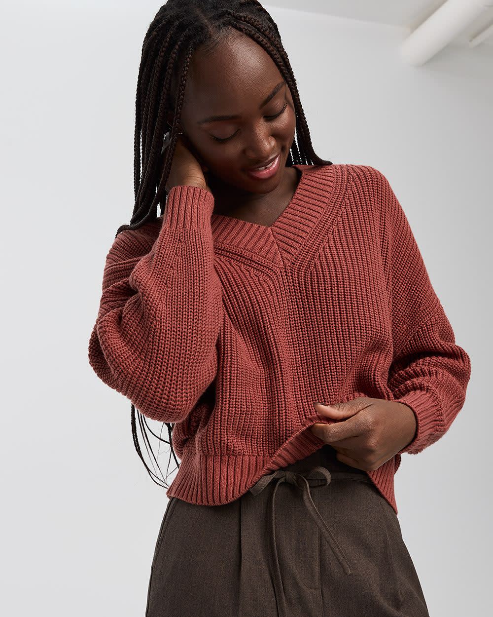 Long-Sleeve V-Neck Loose Sweater - Image 7