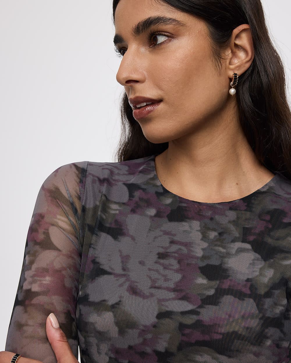 Long-Sleeve Crew-Neck Mesh Top - Image 4