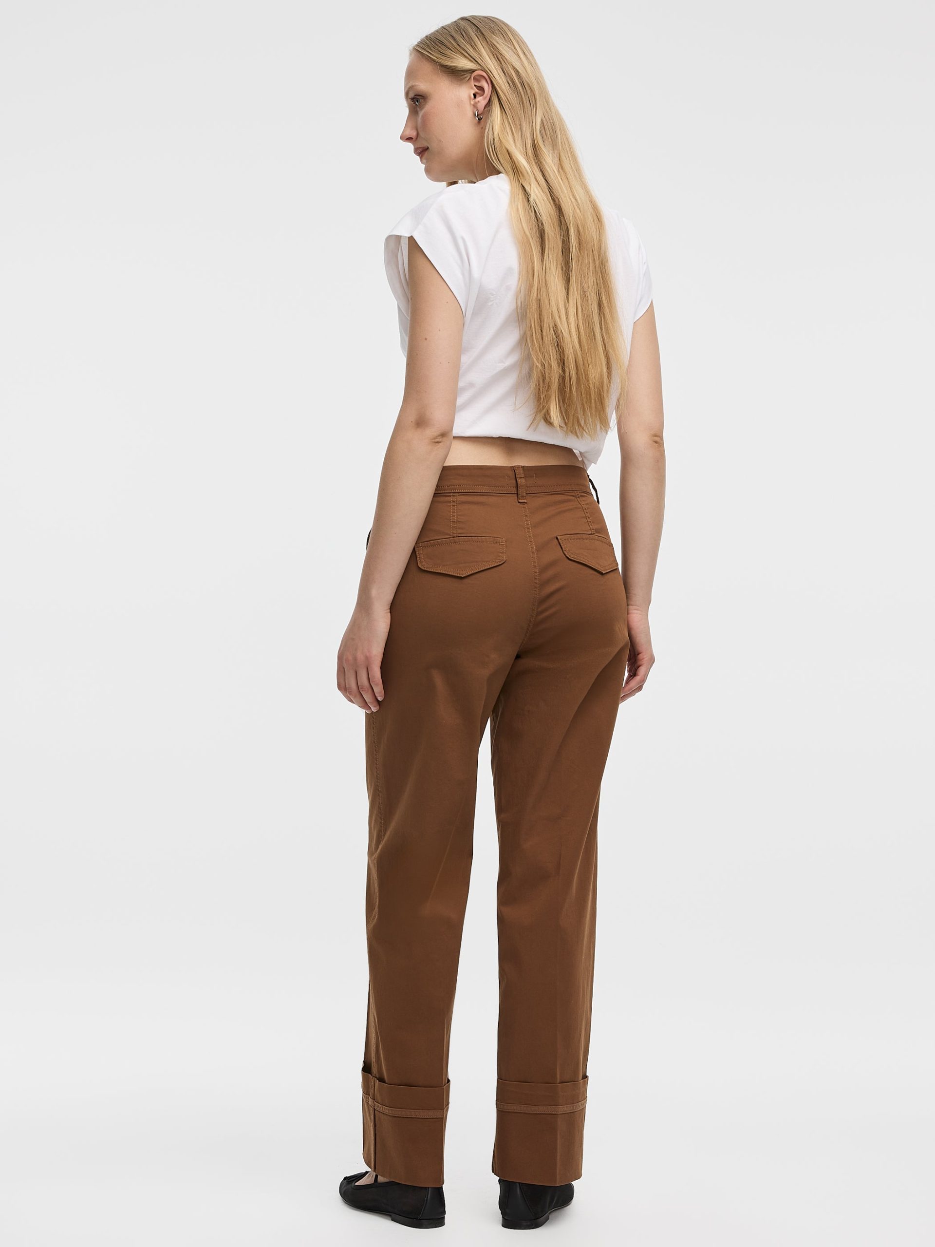 Mid-Rise Straight-Leg Cuffed Chino Pants - Image 4