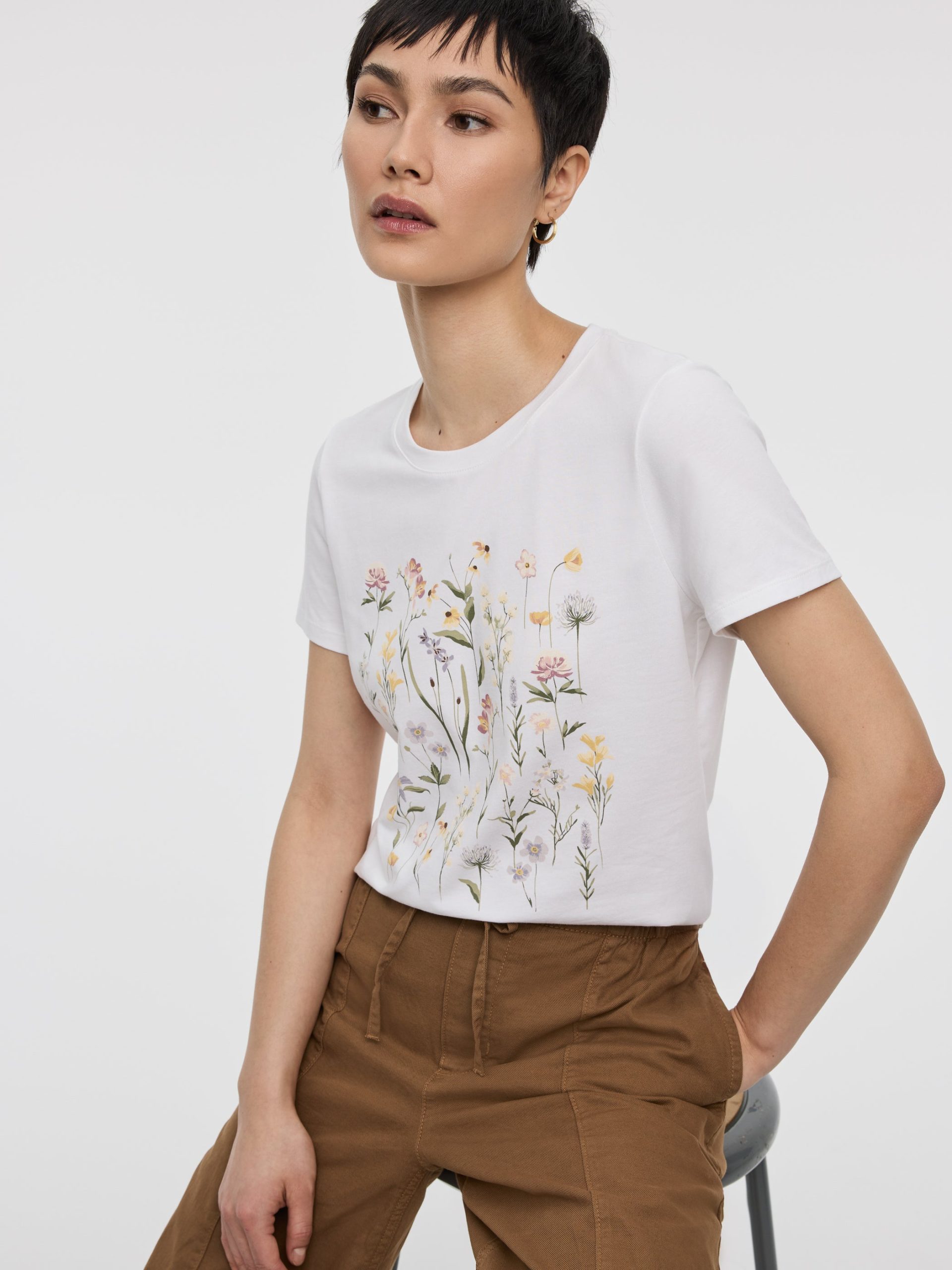 Crew-Neck Tee - R Essentials - Image 20