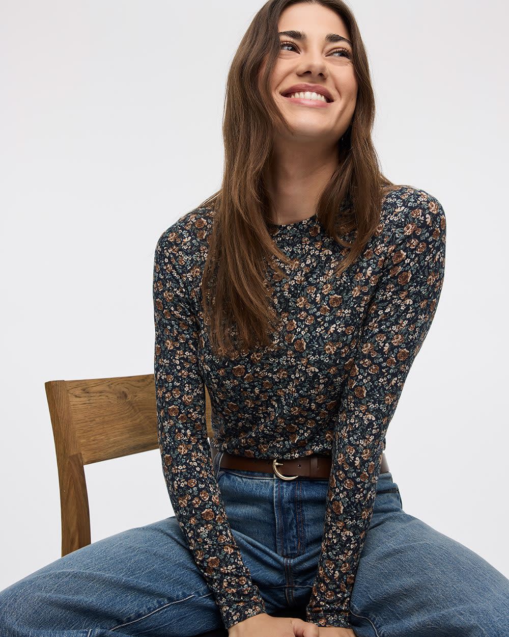 Long-Sleeve Crew-Neck Tee - R Essentials - Image 13