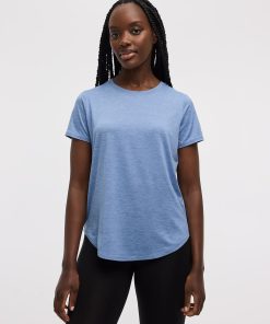 Short-Sleeve Crew-Neck Tee - DRY-LUX (R) Hyba Essentials