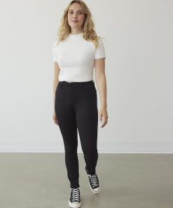 Skinny-Leg High-Rise Jean - The Signature (R)