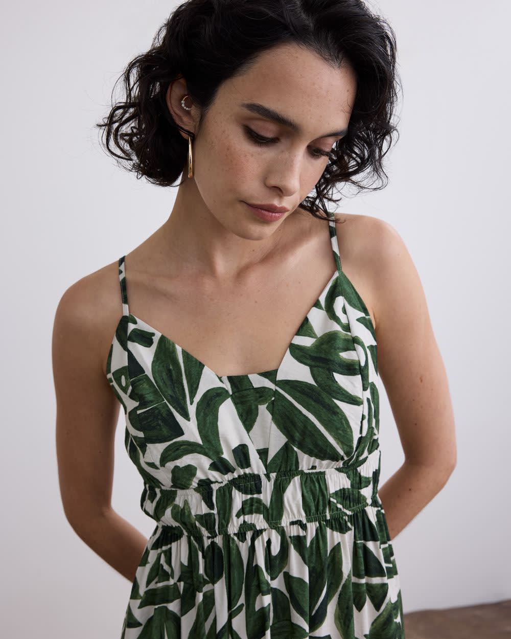Sleeveless V-Neck Maxi Dress - Image 3