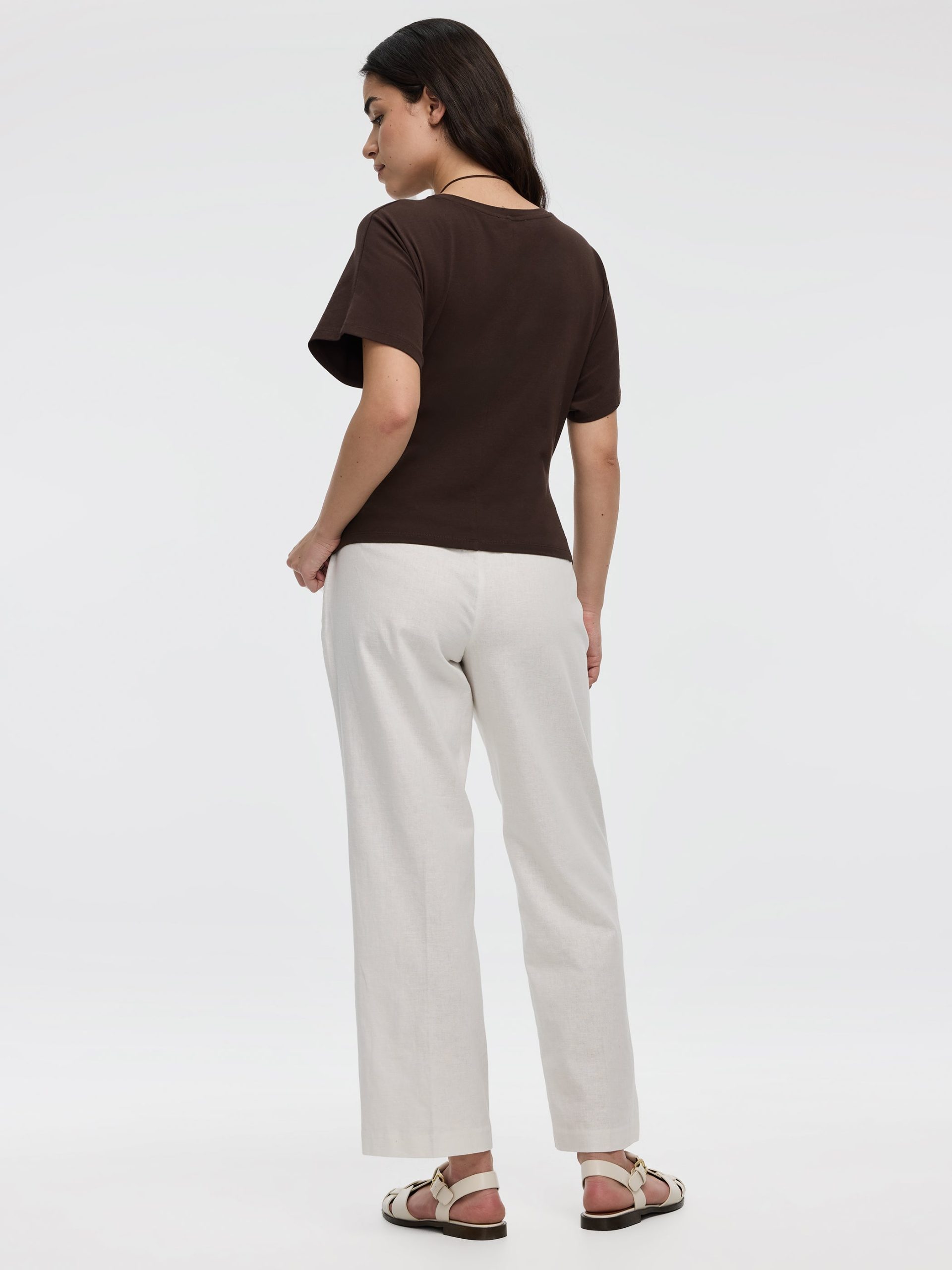 Short-Sleeve Crew-Neck Tee with Shirred Sides - Image 7