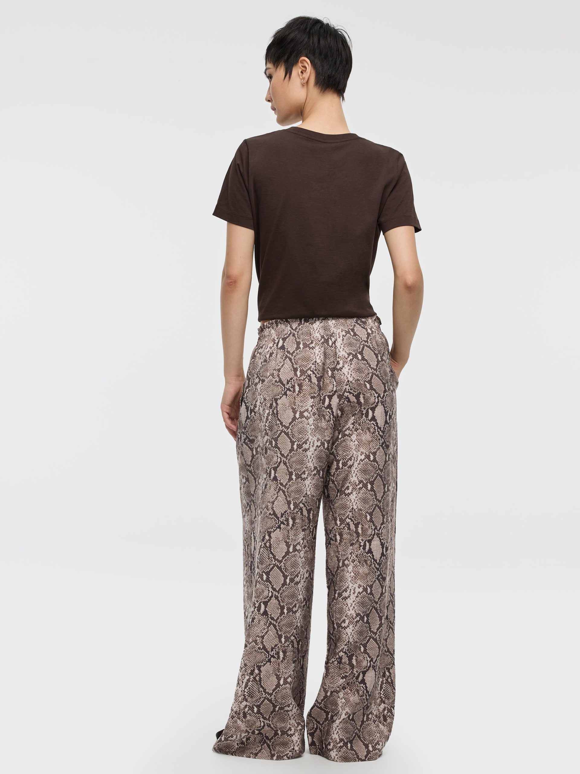 Wide-Leg High-Rise Pull-On Pant - Image 19