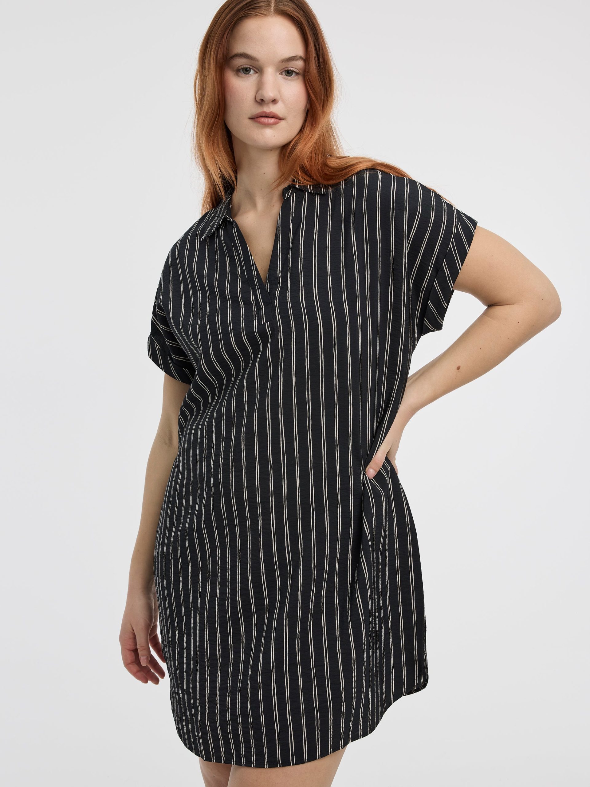Short-Sleeve Shift Dress - Image 4