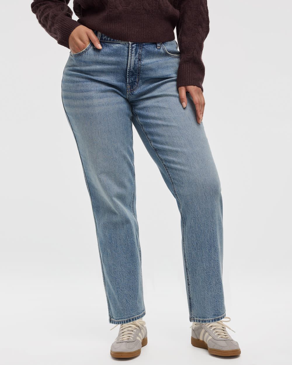 Straight-Leg Mid-Rise Jean - The Classic - Curvy Fit - Image 3