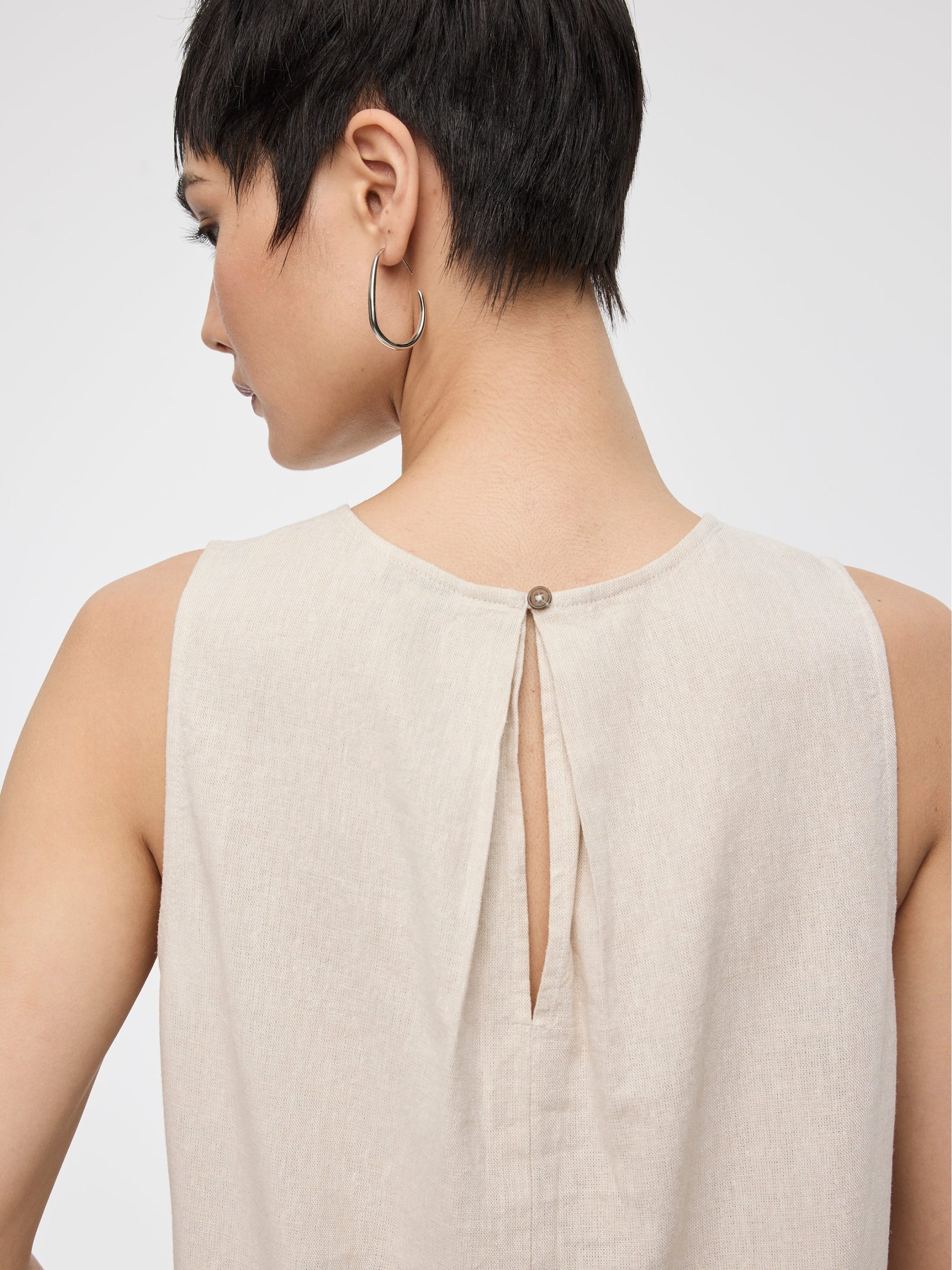 Sleeveless Crew-Neck Blouse - Image 2