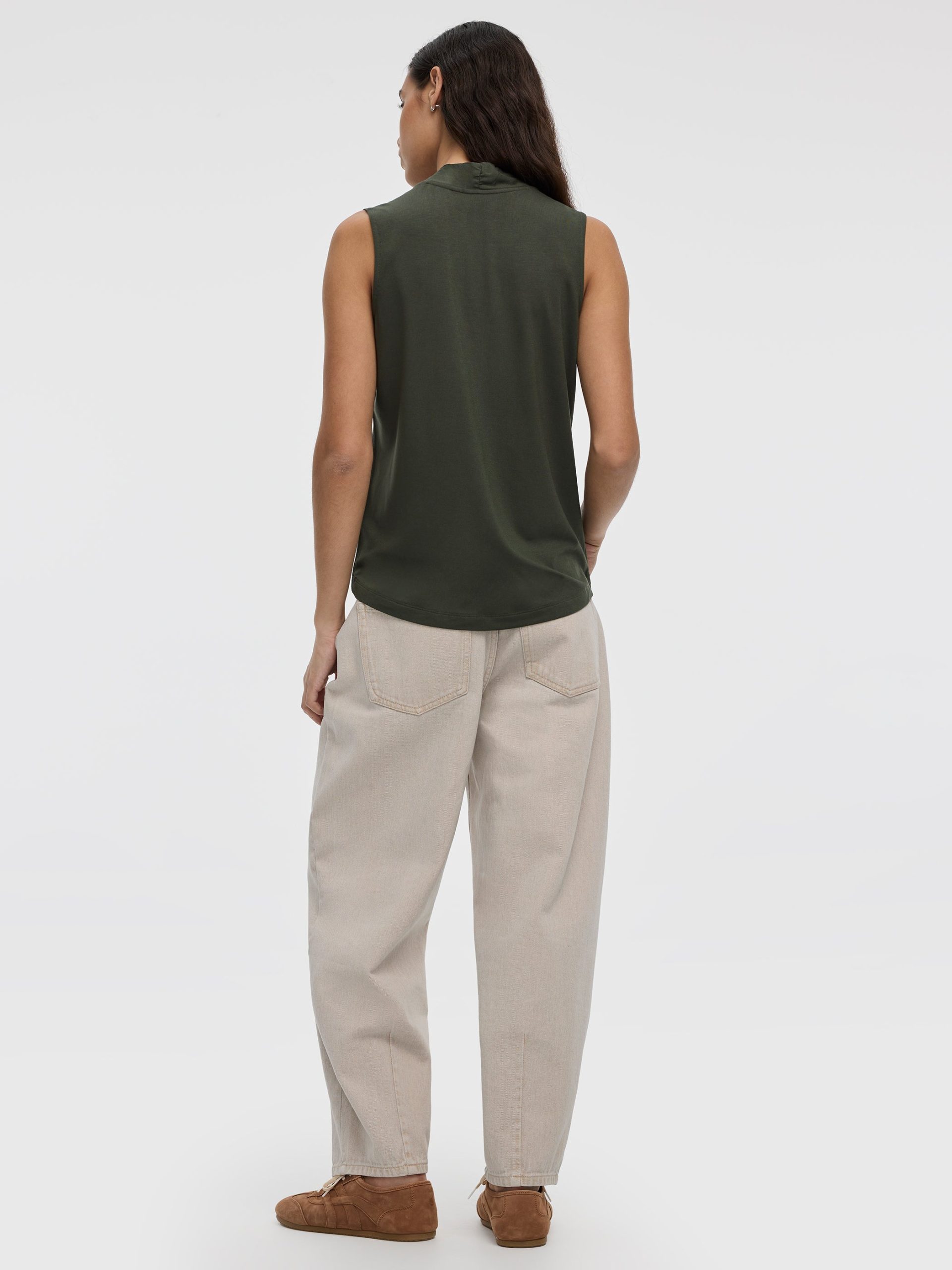 Sleeveless V-Neck Top - Image 19