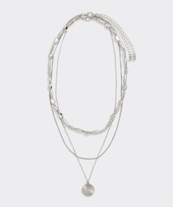 Multilayer Short Necklace with Pendant