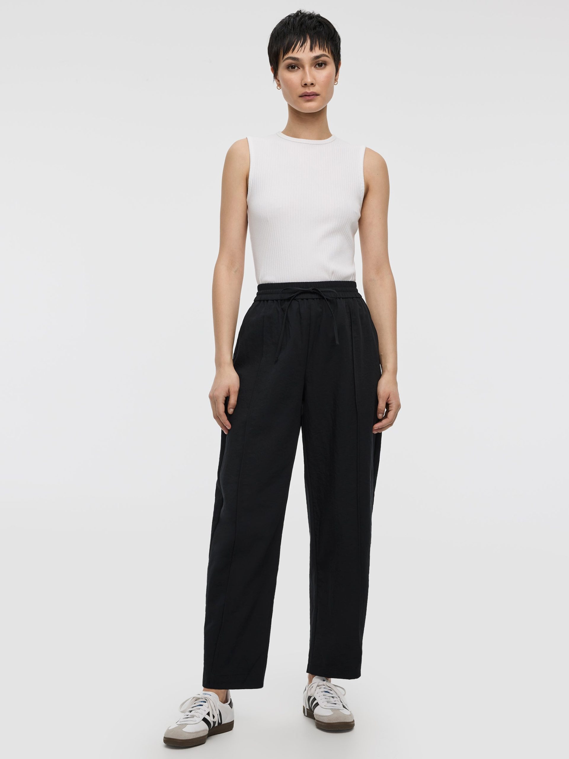 Pintuck Barrel Pant
