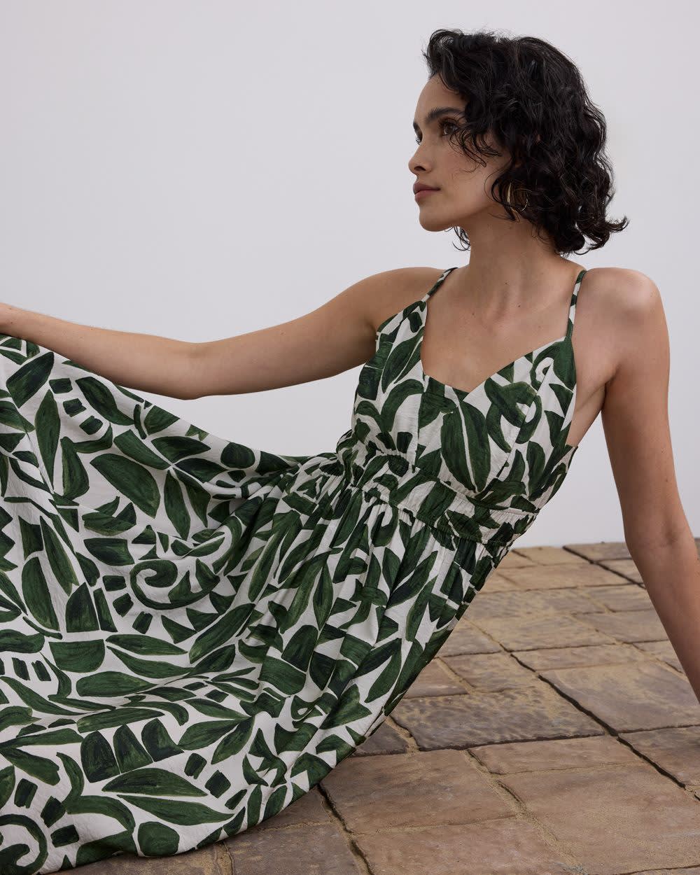 Sleeveless V-Neck Maxi Dress - Image 4