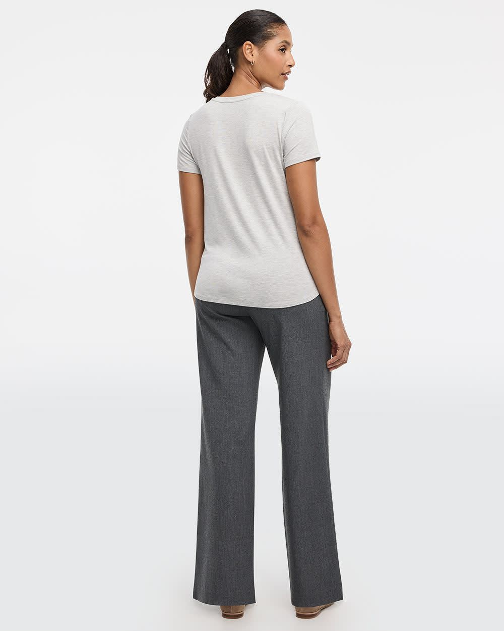 Short-Sleeve V-Neck Tee - R Essentials - Image 18