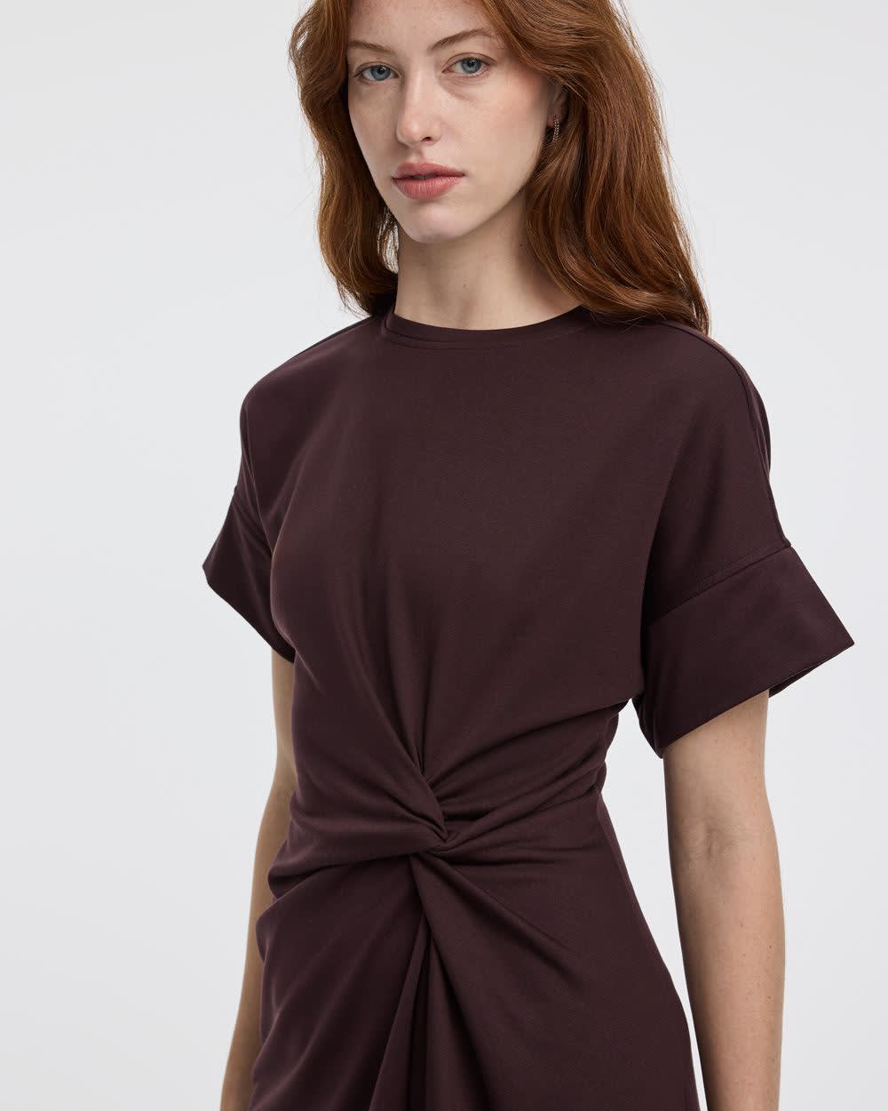 Short-Sleeve Fitted Dress with Knot Detail - Image 4
