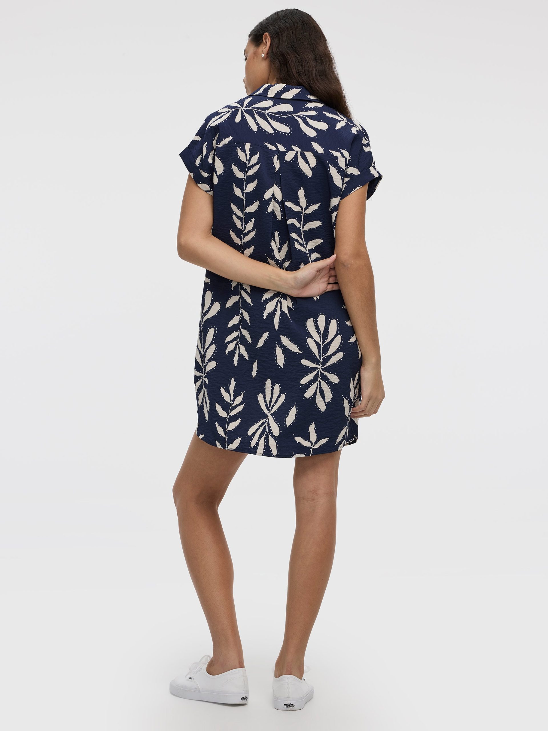 Short-Sleeve Shift Dress - Image 7
