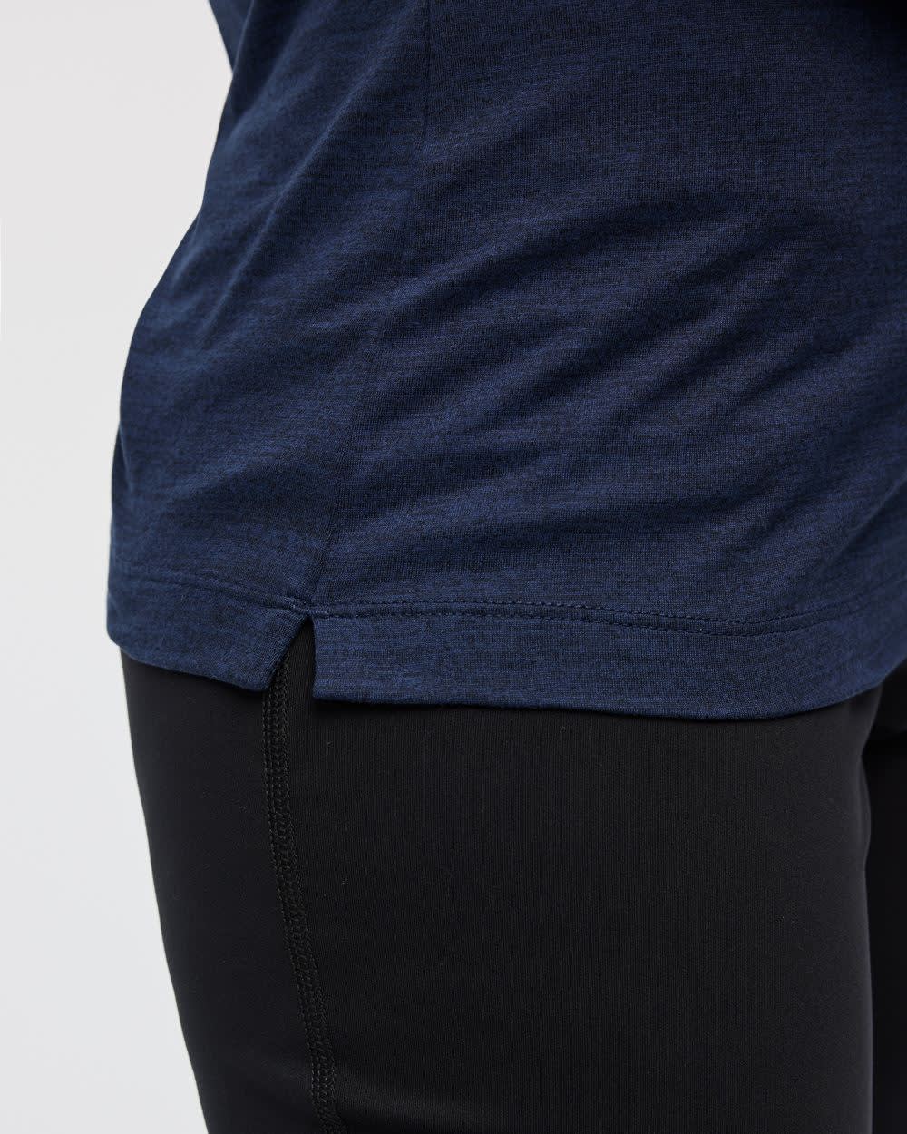 Long-Sleeve Crew-Neck T-Shirt - DRY-LUX (R) Hyba Essentials - Image 17