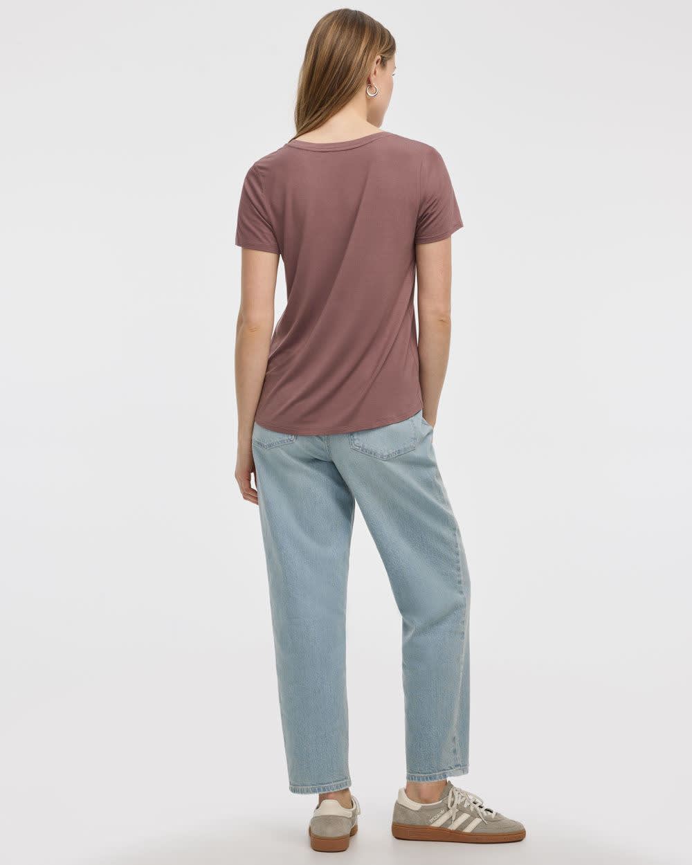 V-Neck Tee - R Essentials - Image 22