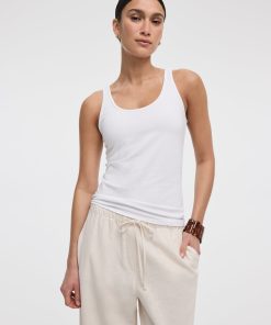 Scoop-Neck Tank Top - R Essentials