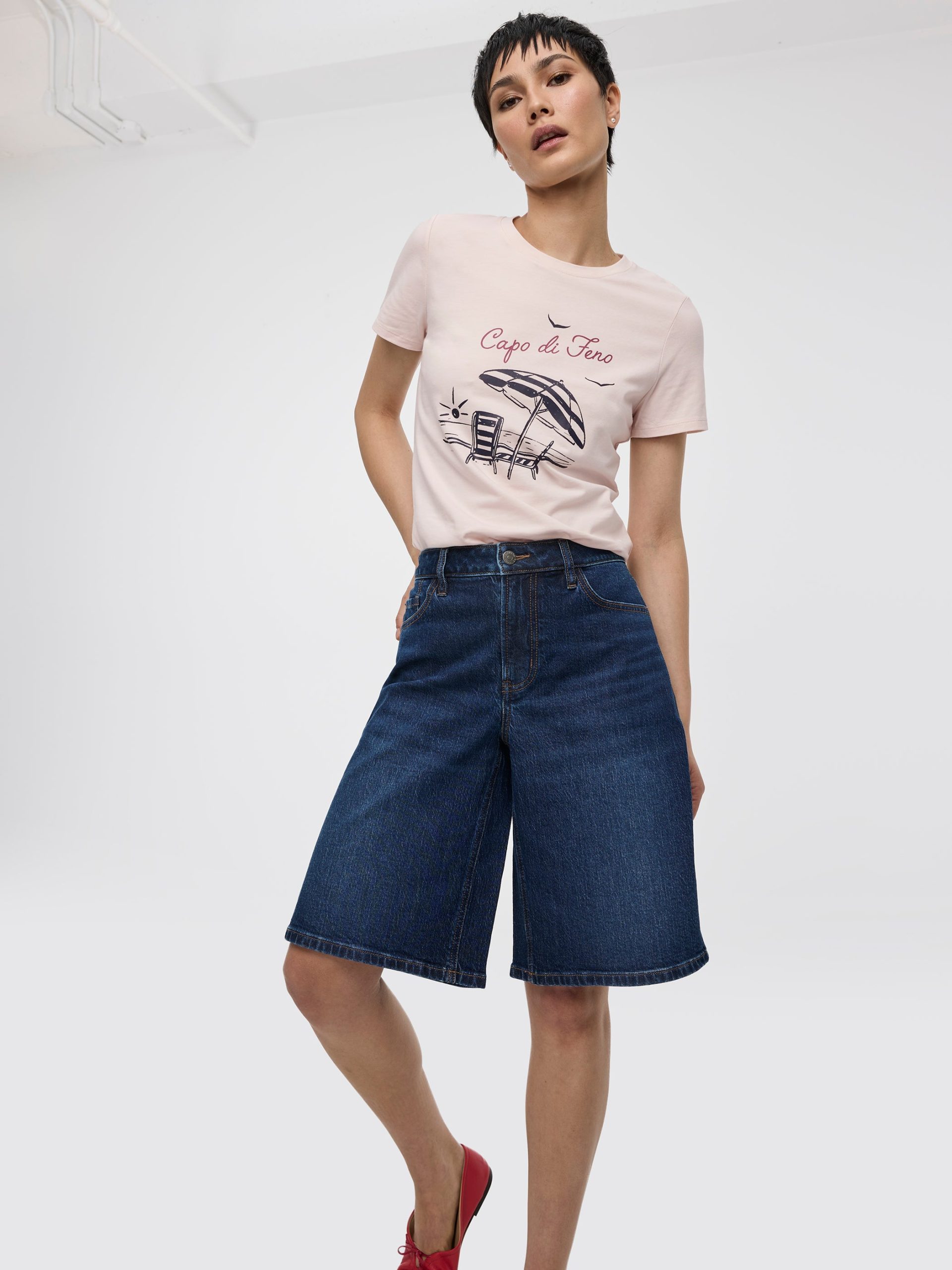 Crew-Neck Tee - R Essentials - Image 32