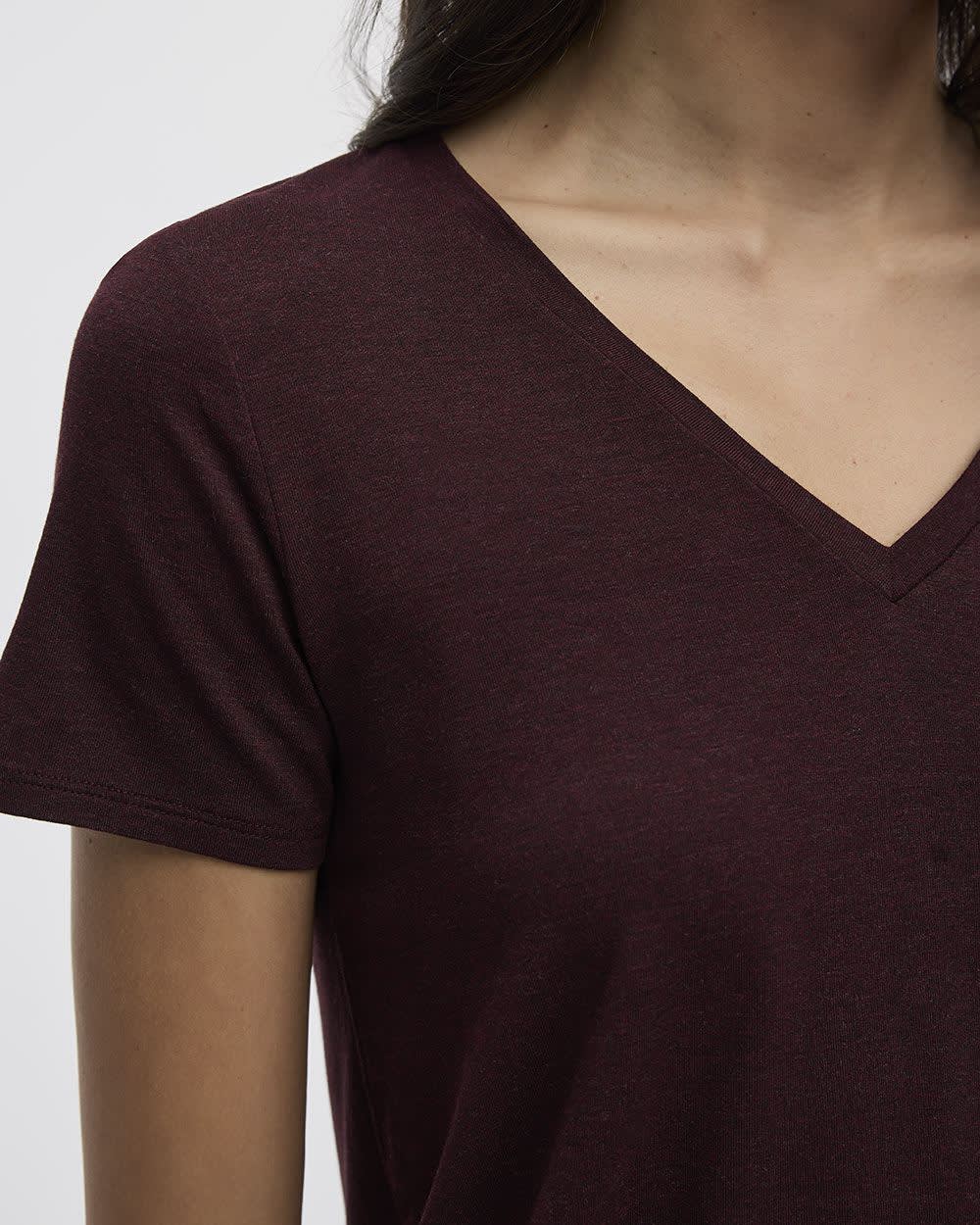 Short-Sleeve V-Neck Tee - R Essentials - Image 24