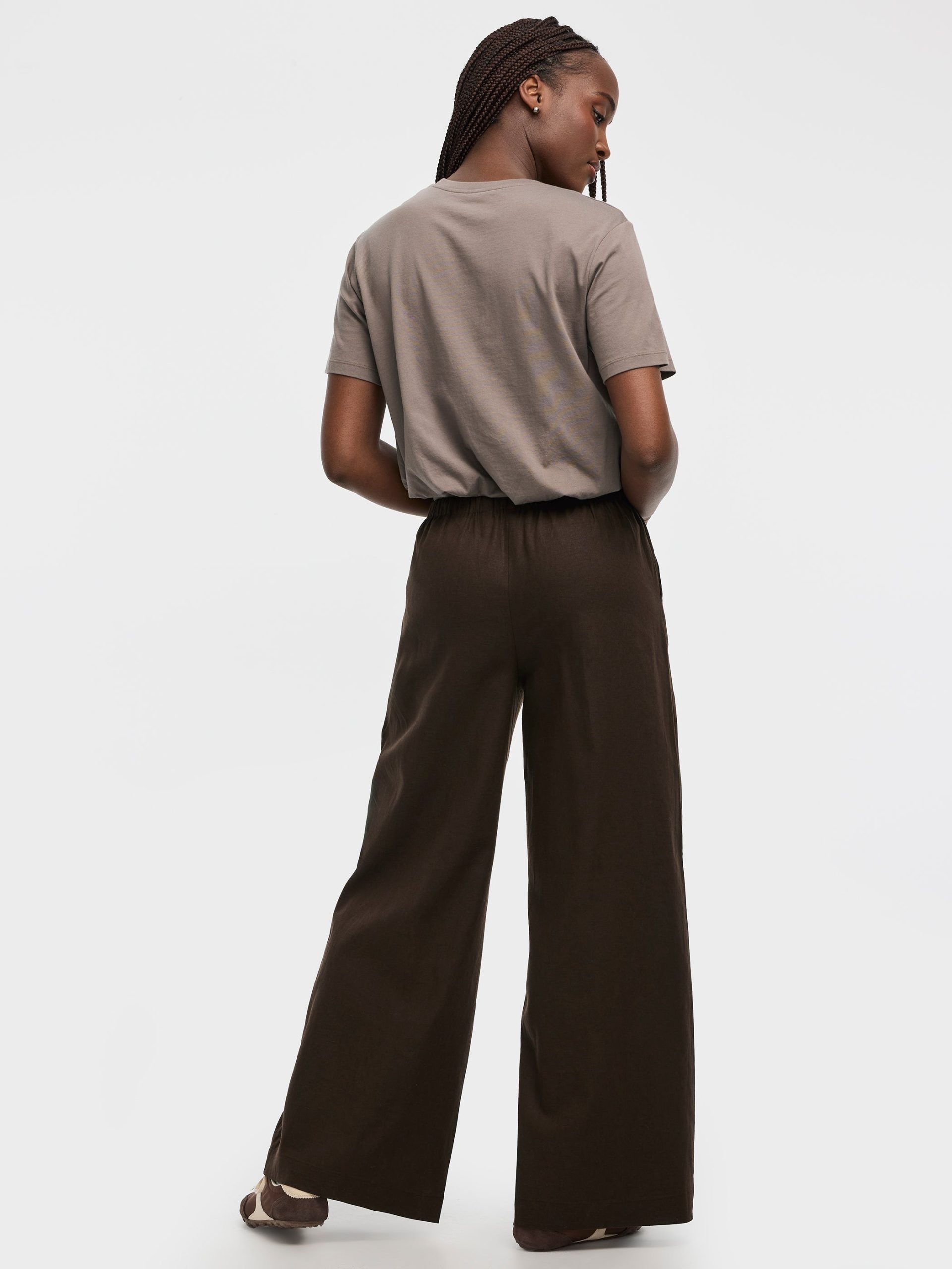 Crew-Neck Tee with Bubble Hem - Image 22