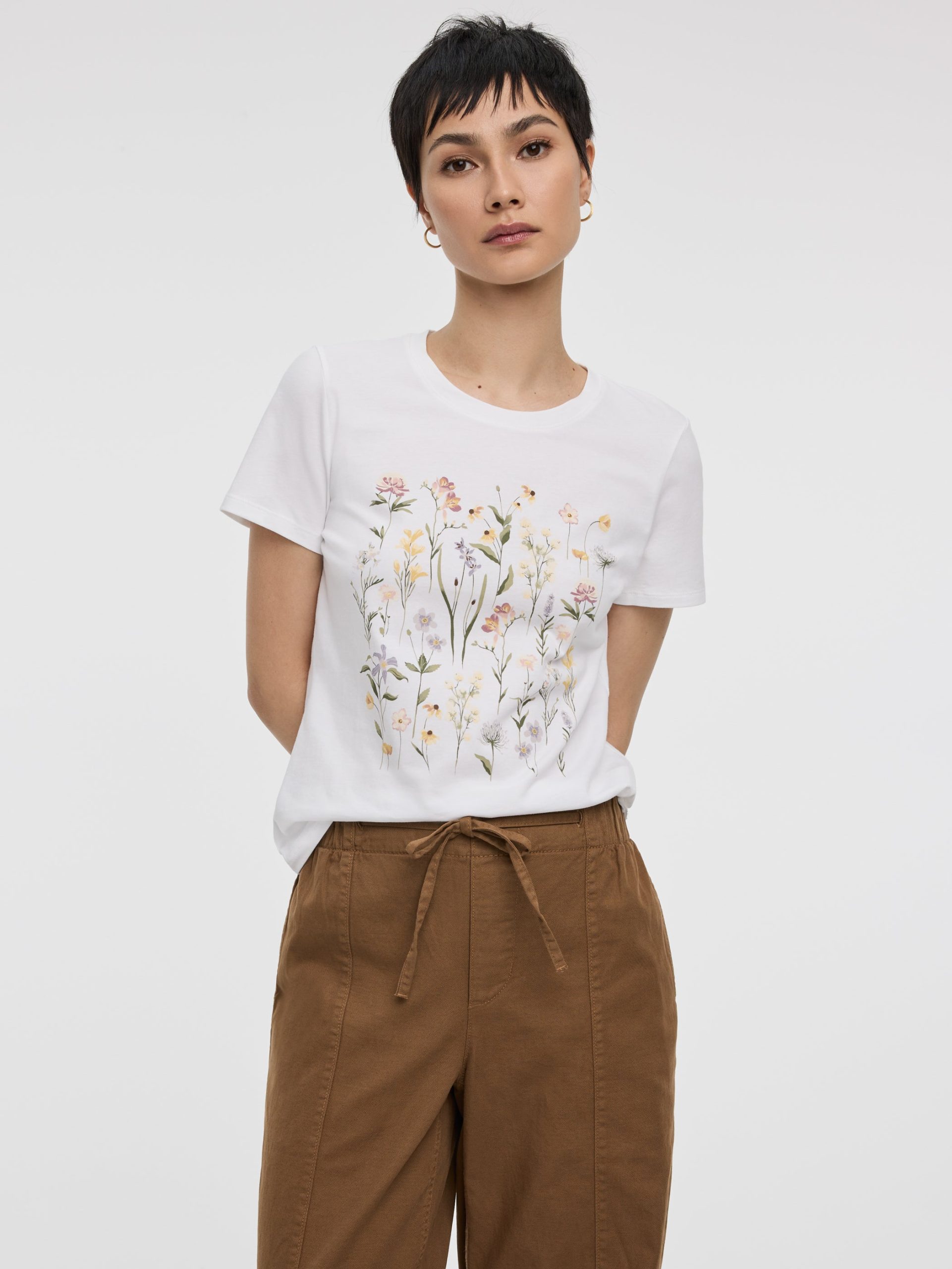 Crew-Neck Tee - R Essentials - Image 17