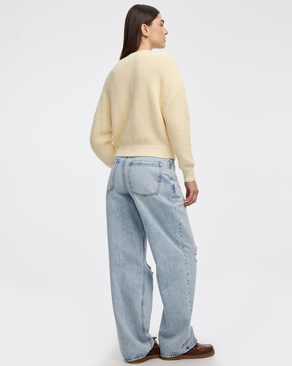 Long-Sleeve V-Neck Loose Sweater - Image 10