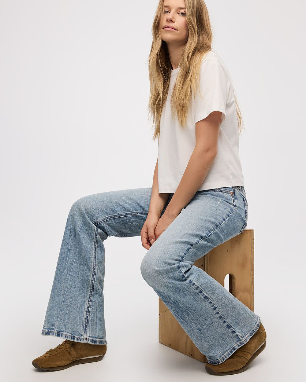 Flare-Leg Mid-Rise Jean - Image 4
