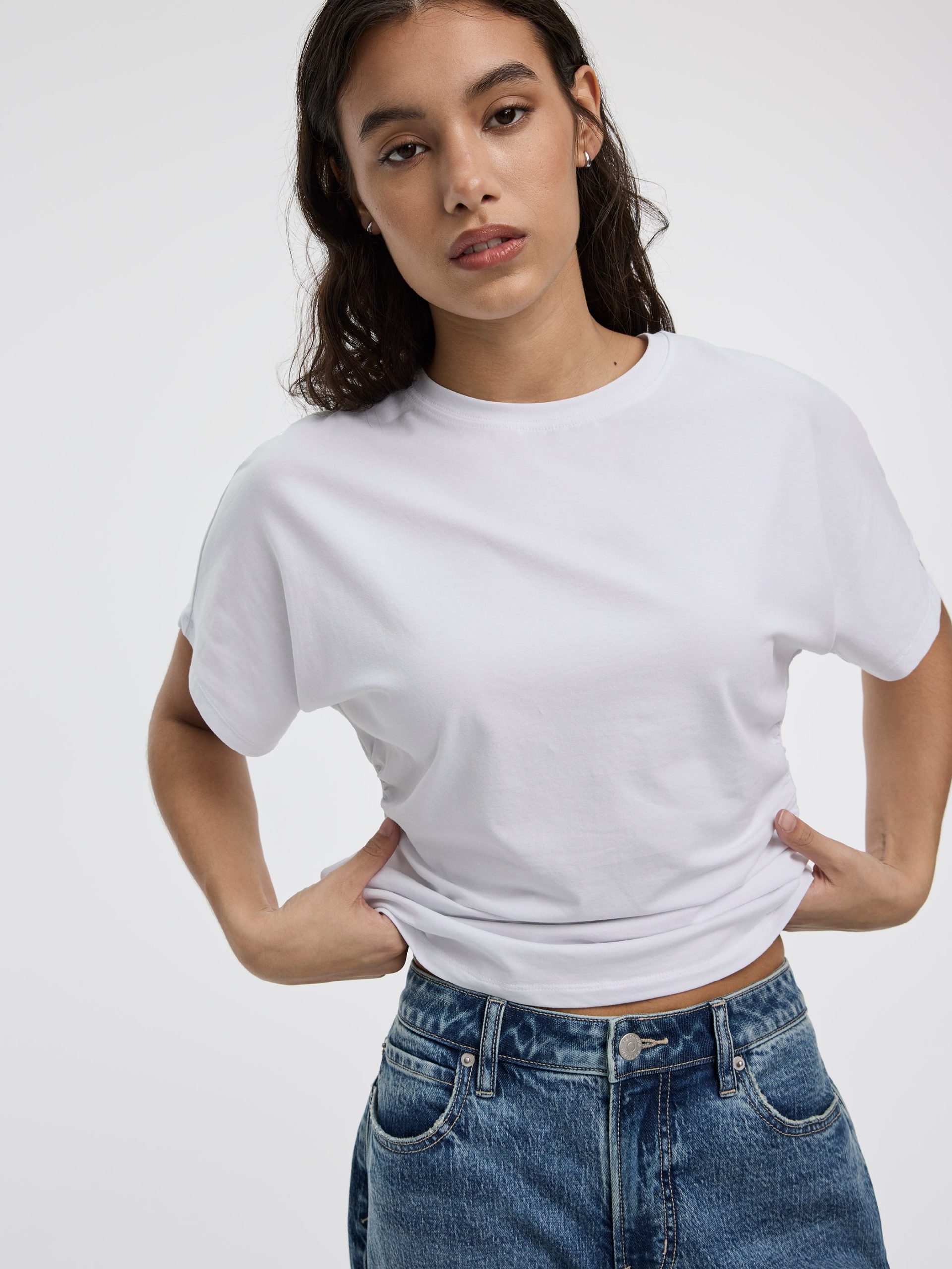 Short-Sleeve Crew-Neck Tee with Shirred Sides - Image 4