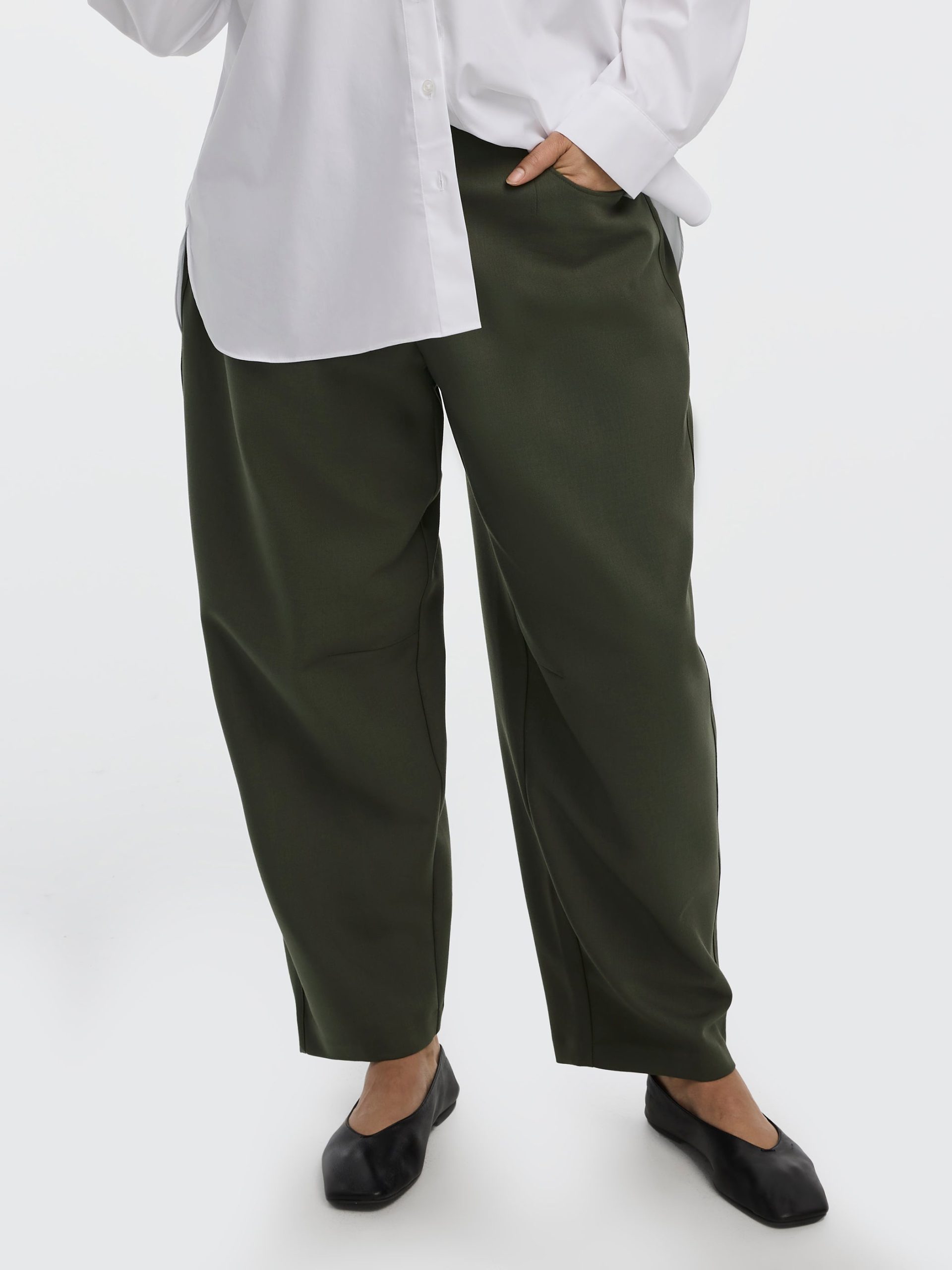 Mid-Rise Barrel Pants - Curvy Fit - Image 8