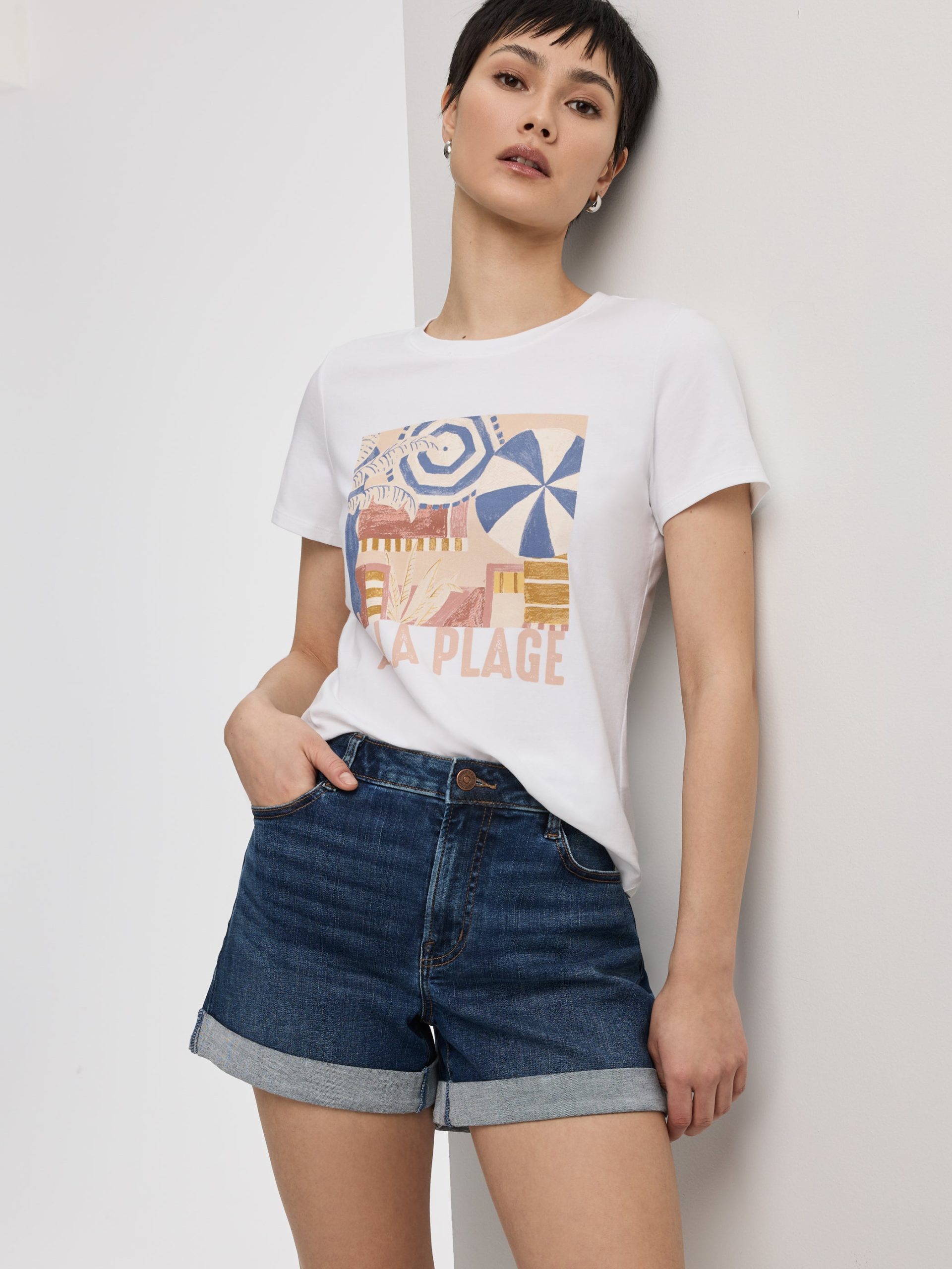 Crew-Neck Tee - R Essentials - Image 36