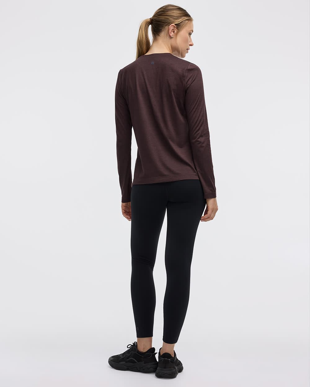 Long-Sleeve Crew-Neck T-Shirt - DRY-LUX (R) Hyba Essentials - Image 20