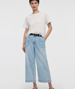 Wide-Leg High-Rise Cropped Jean