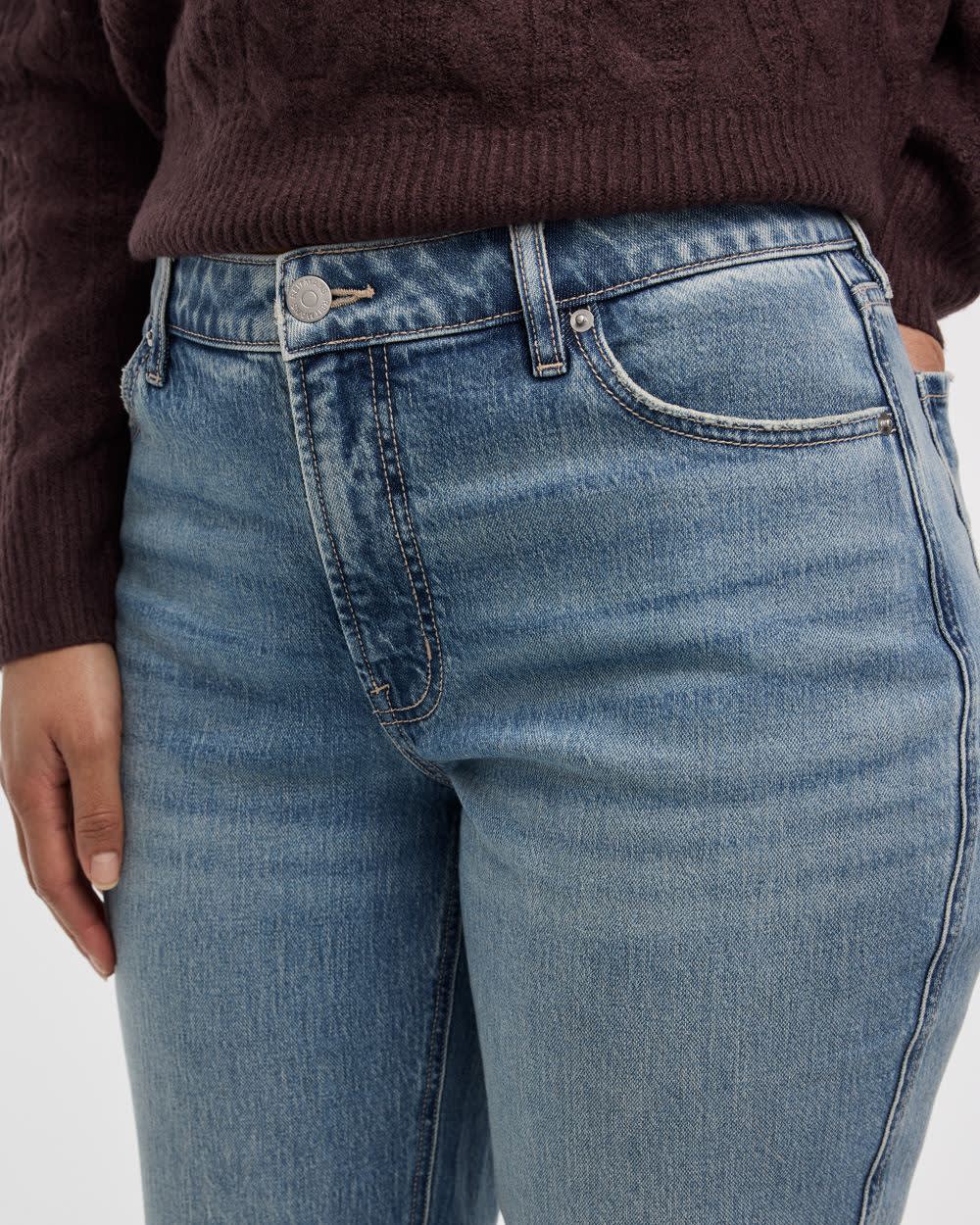 Straight-Leg Mid-Rise Jean - The Classic - Curvy Fit - Image 5