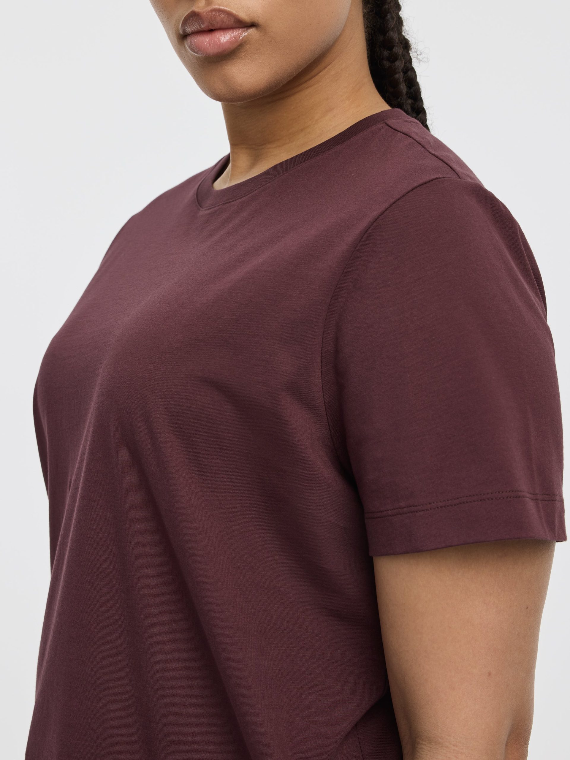 Boyfriend Crew-Neck T-Shirt - R Essentials - Image 20