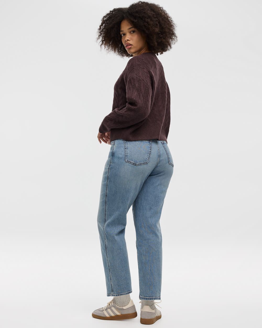 Long-Sleeve Crew-Neck Pullover with Cable Stitches - Image 6